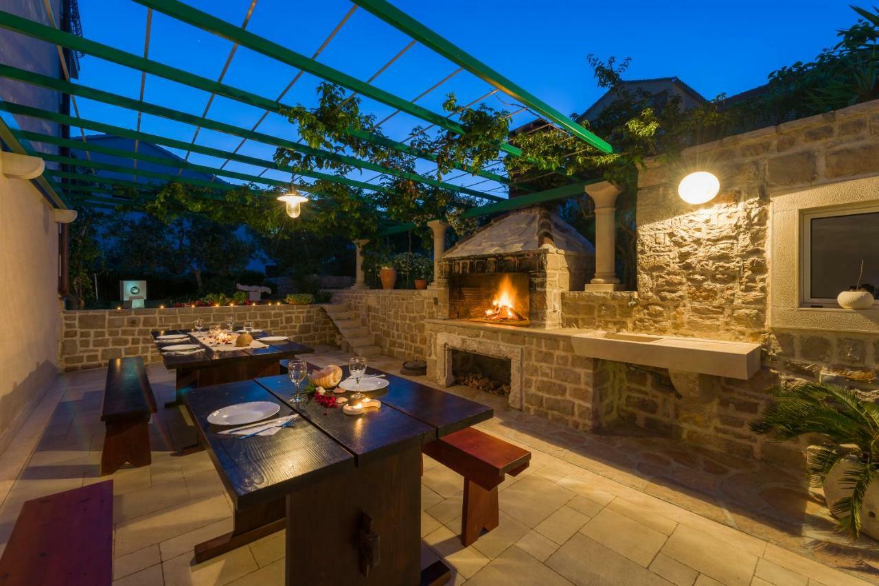 Apartments Villa Vallum Bol Zewnętrze zdjęcie
