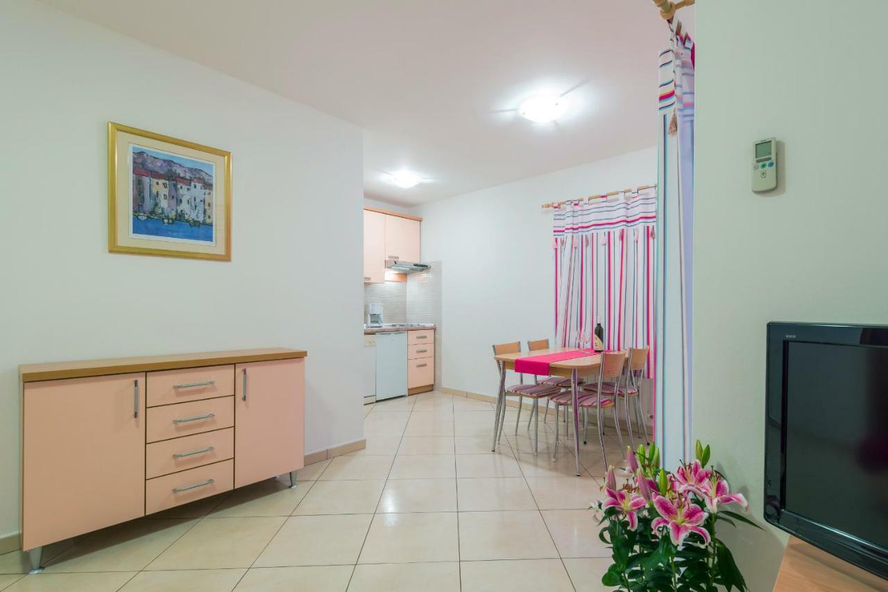 Apartments Villa Vallum Bol Zewnętrze zdjęcie