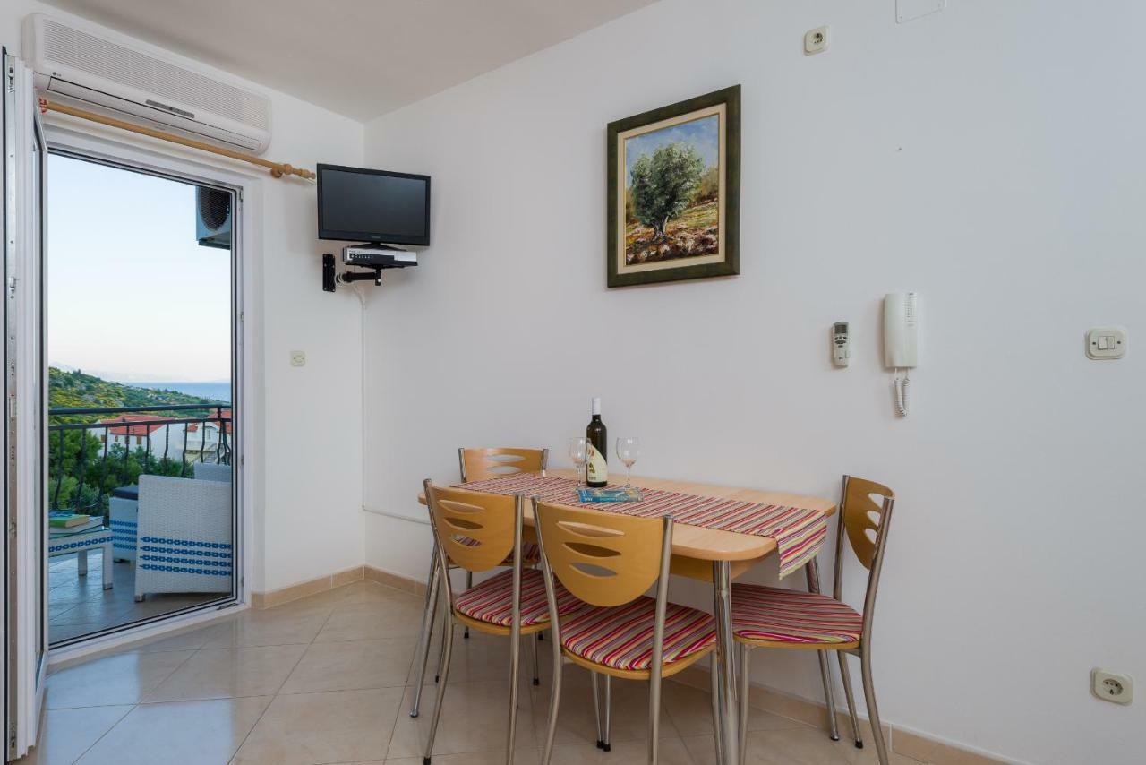 Apartments Villa Vallum Bol Zewnętrze zdjęcie