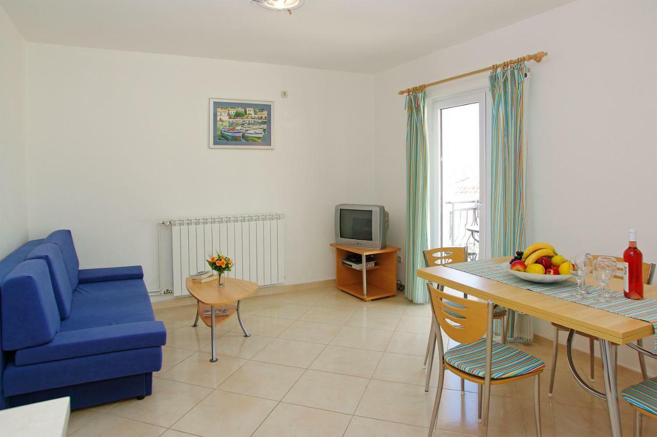 Apartments Villa Vallum Bol Zewnętrze zdjęcie