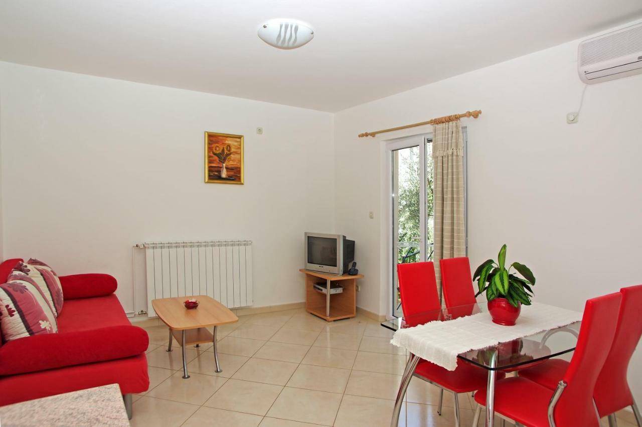 Apartments Villa Vallum Bol Zewnętrze zdjęcie