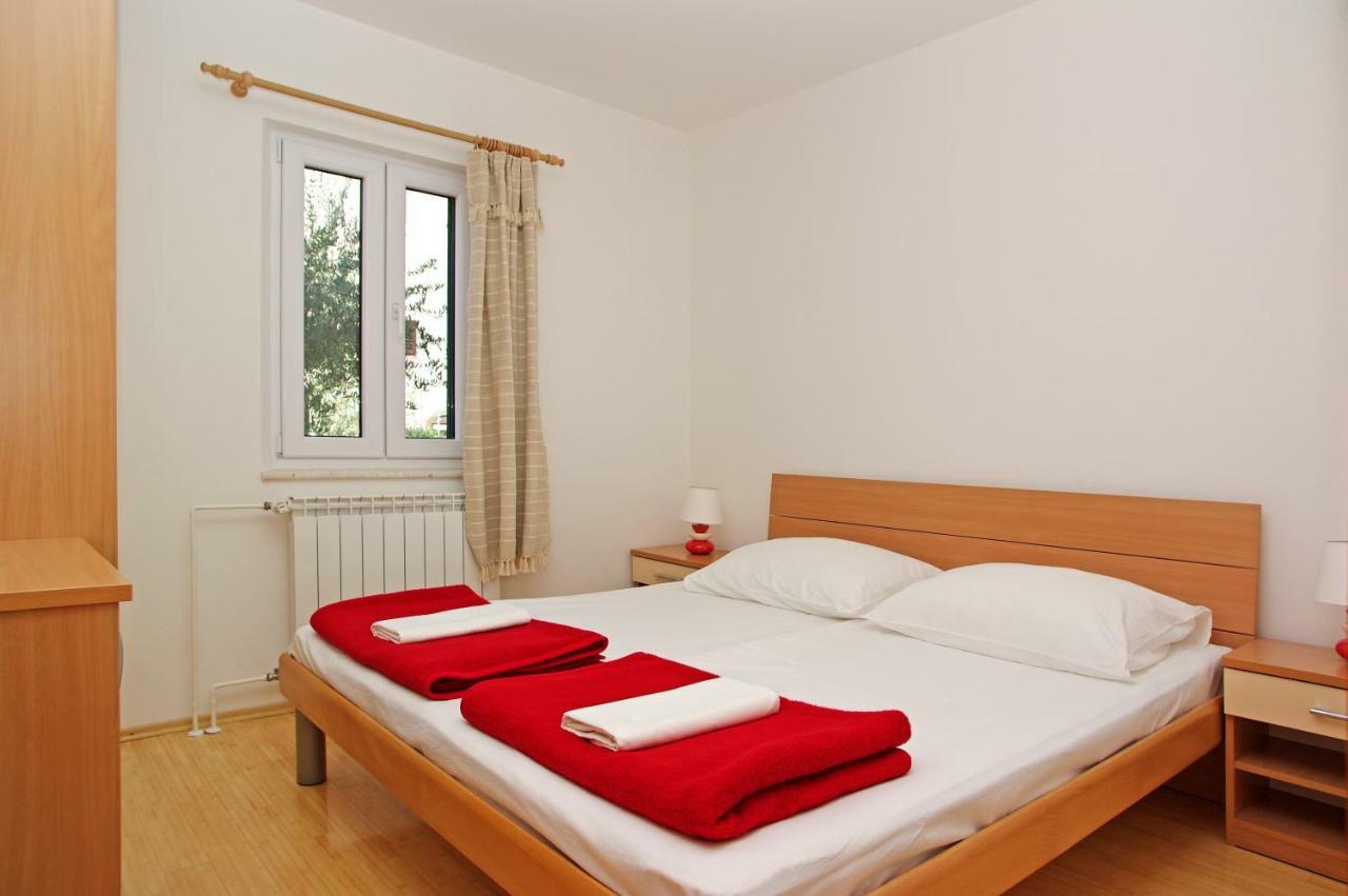 Apartments Villa Vallum Bol Zewnętrze zdjęcie
